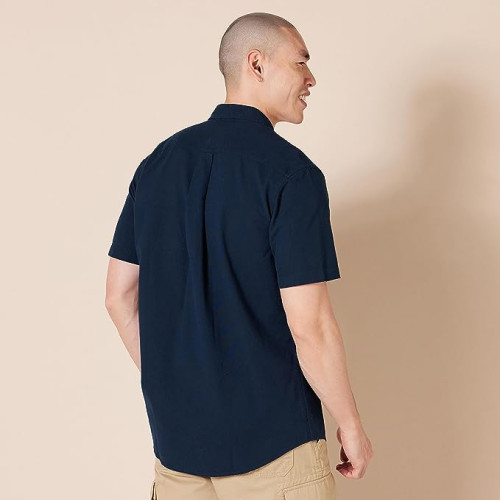 Amazon Essentials Men's Oxford Shirt - Classic Style